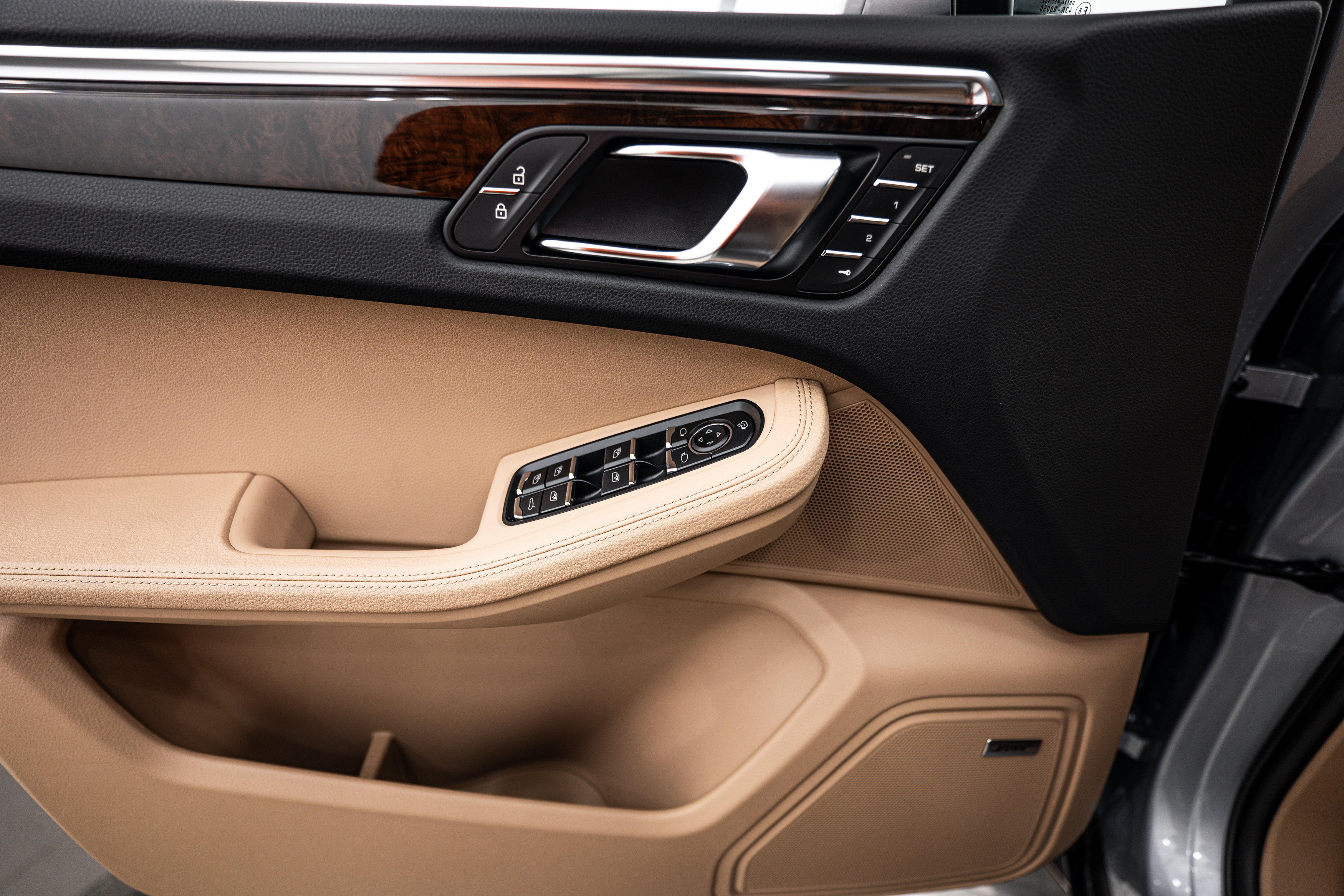 Certified 2026 Porsche Macan AWD/4WD image 18