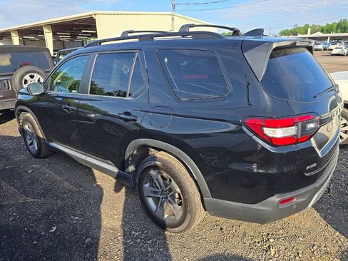 Used 2023 Honda Pilot EX-L image 3