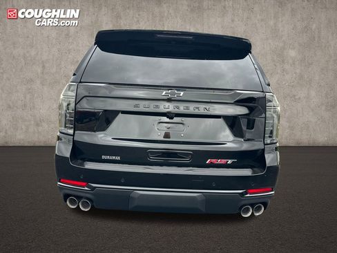 New 2026 Chevrolet Suburban RST w/ RST Capability Package AWD/4WD image 7