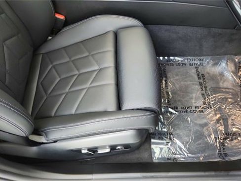 Used 2025 BMW 540i xDrive image 23