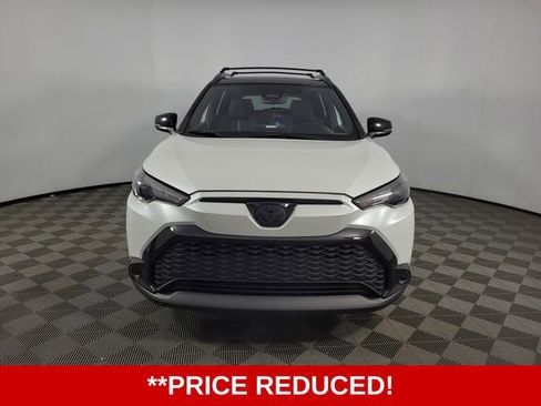 Used 2025 Toyota Corolla Cross AWD Hybrid w/ Moonroof Package image 2
