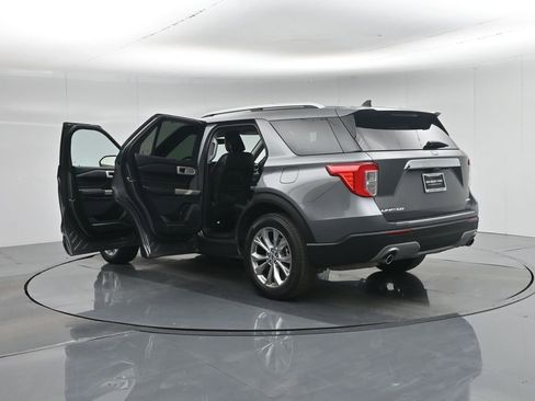 Certified 2023 Ford Explorer Limited image 35