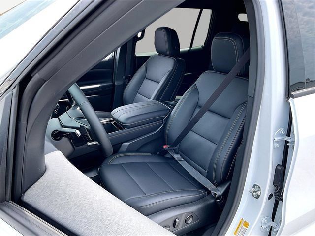 New 2027 Chevrolet Traverse LT w/ Midnight/Sport Edition AWD/4WD image 10