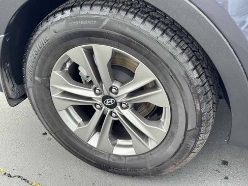 Used 2015 Hyundai Santa Fe Sport w/ Option Group 02 FWD image 22