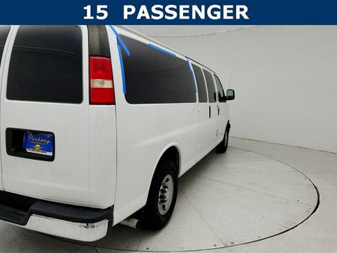 Used 2018 Chevrolet Express 3500 LT w/ LT Preferred Equipment Group image 6