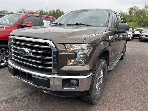 Used 2015 Ford F150 XLT w/ Equipment Group 302A Luxury AWD/4WD image 5