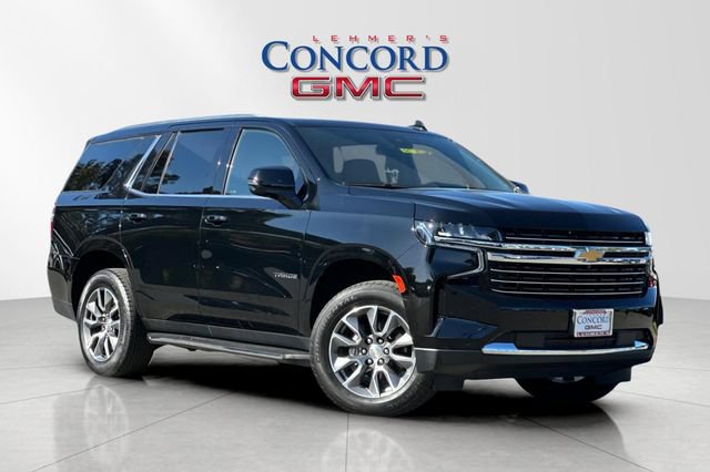 Used 2024 Chevrolet Tahoe LT w/ Luxury Package AWD/4WD image 2