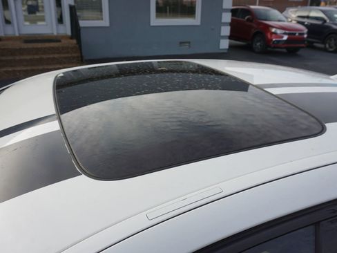 Used 2011 BMW 535i xDrive Sedan image 9