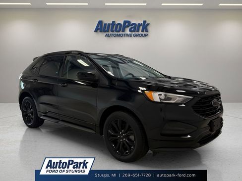 Certified 2022 Ford Edge SE w/ Black Appearance Package AWD/4WD image 1