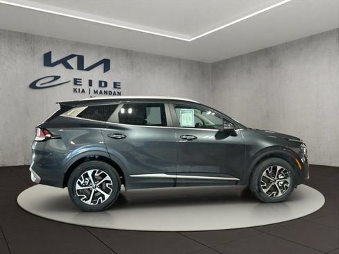 Used 2024 Kia Sportage EX AWD/4WD image 12
