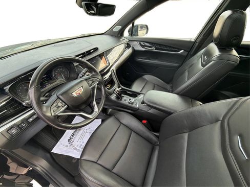 Used 2023 Cadillac XT6 Premium Luxury w/ Technology Package AWD/4WD image 48