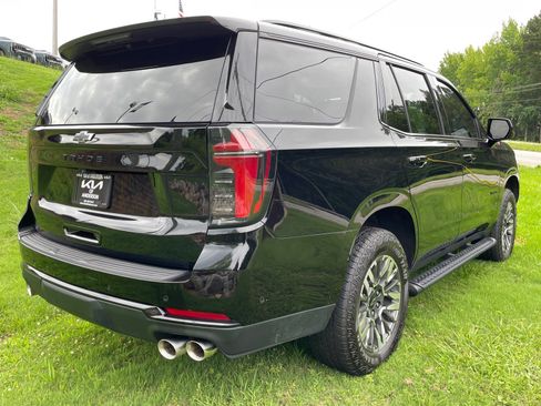 Used 2025 Chevrolet Tahoe Z71 AWD/4WD image 3