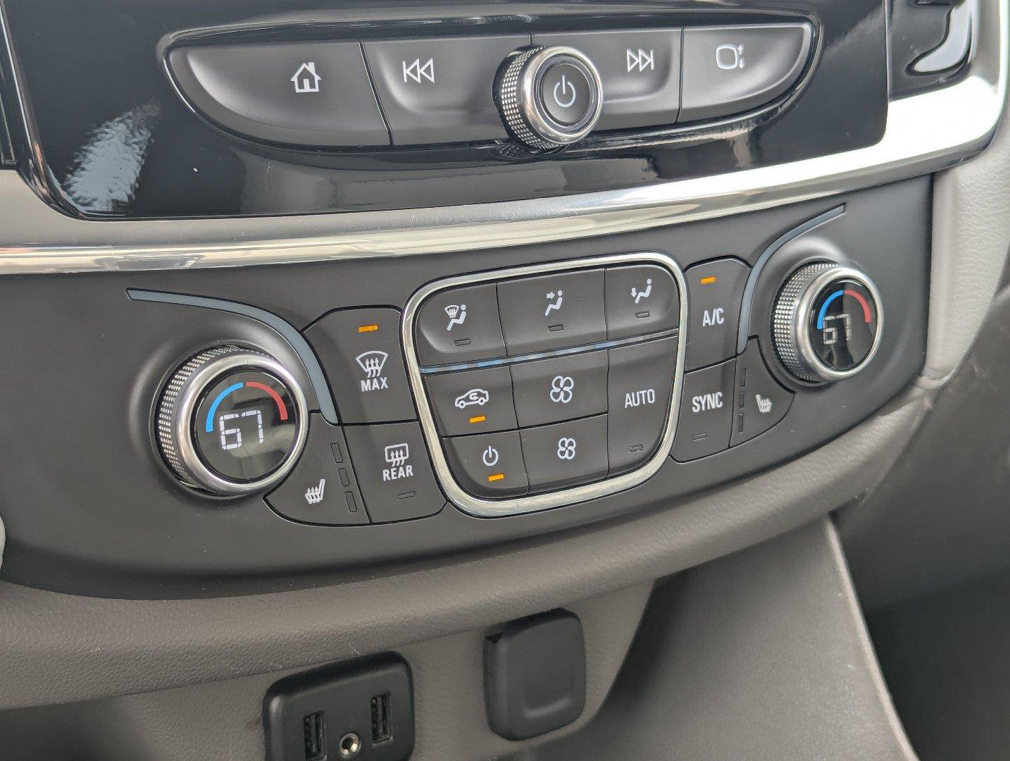 Used 2018 Chevrolet Traverse LT AWD/4WD image 19