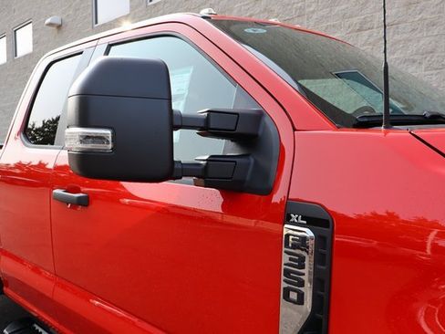 New 2026 Ford F350 XL w/ XL Chrome Package image 16