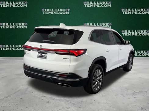 Used 2025 Buick Enclave Preferred AWD/4WD image 7