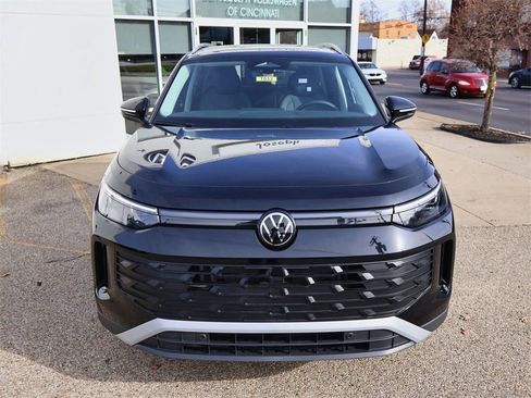 New 2026 Volkswagen Tiguan SE AWD/4WD image 8