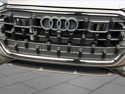 Certified 2025 Audi Q8 Premium Plus AWD/4WD image 31