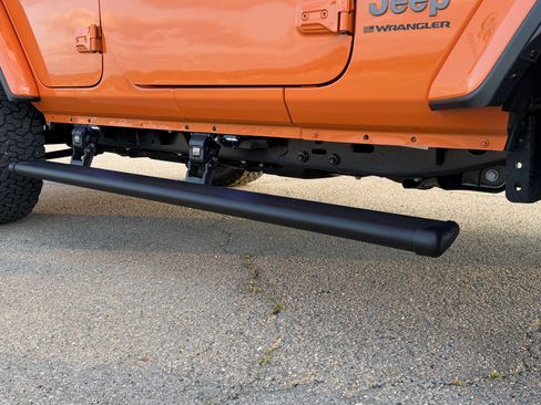 Used 2025 Jeep Wrangler Unlimited Rubicon 392 image 16