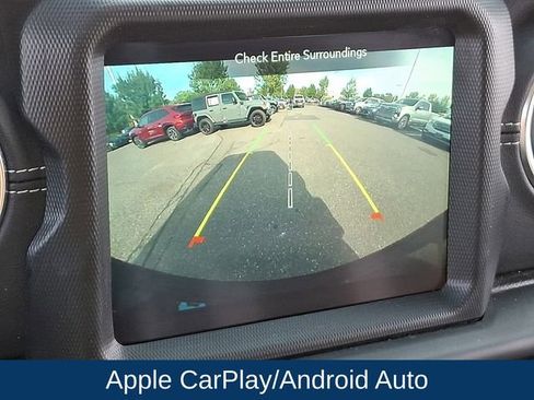 Used 2022 Jeep Wrangler Unlimited Sahara w/ Cold Weather Group image 21