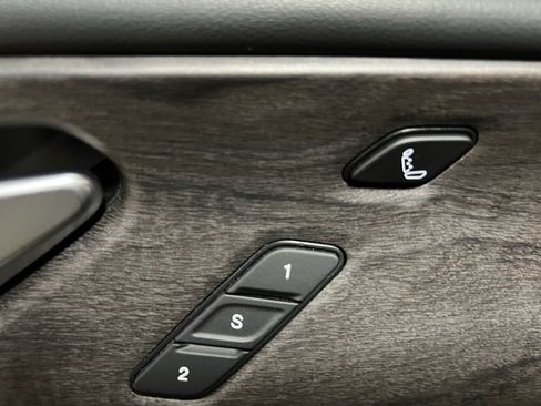 Used 2023 Jeep Grand Cherokee Overland w/ Advanced Protech Group III image 21