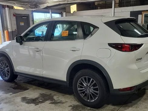 Used 2019 MAZDA CX-5 Sport FWD image 2
