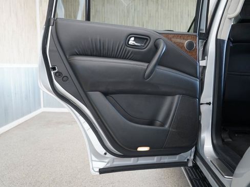 Used 2015 INFINITI QX80 4WD w/ 22" Wheel Package image 38