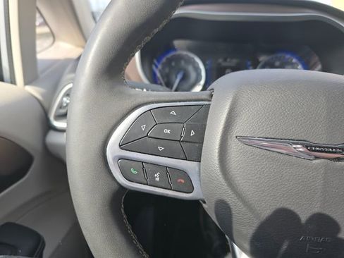 Used 2024 Chrysler Voyager LX FWD image 19