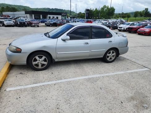 Used 2003 Nissan Sentra GXE FWD image 5
