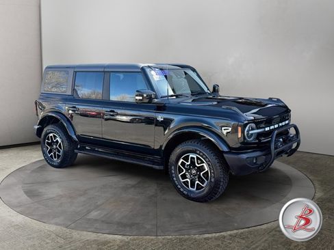 Used 2023 Ford Bronco Outer Banks image 1