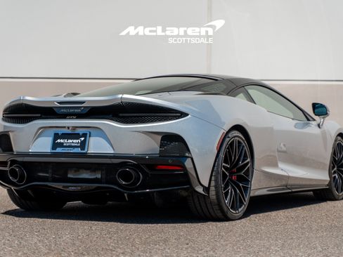New 2026 McLaren GTS image 7