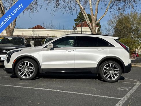 Used 2023 Cadillac XT4 Sport FWD image 7