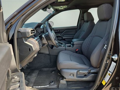 New 2025 Toyota Tacoma SR5 AWD/4WD image 13