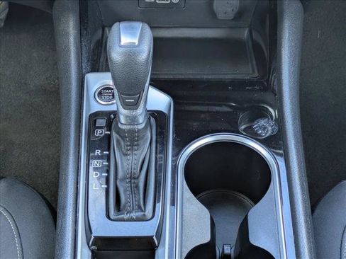 Used 2024 Nissan Altima 2.5 SV FWD image 12