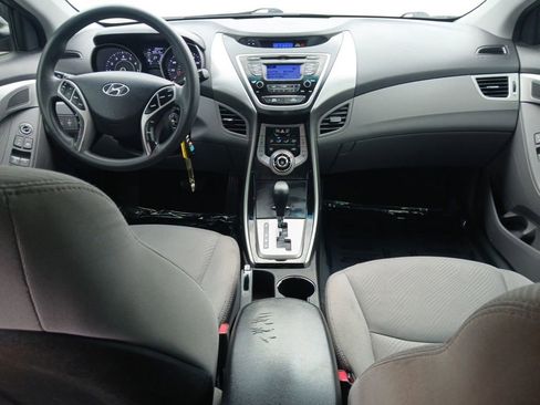 Used 2013 Hyundai Elantra GLS w/ Preferred Pkg FWD image 10