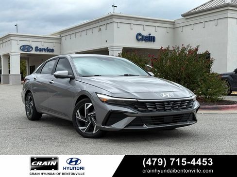Used 2024 Hyundai Elantra Limited FWD image 1