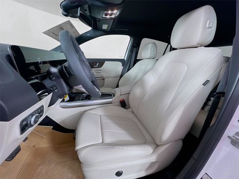 Certified 2026 Mercedes-Benz GLA 250 4MATIC image 18