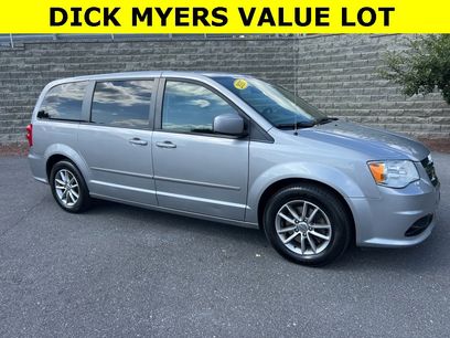 Used 2017 Dodge Grand Caravan SE