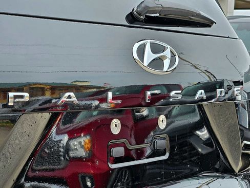 Used 2020 Hyundai Palisade SEL w/ Premium Package image 13