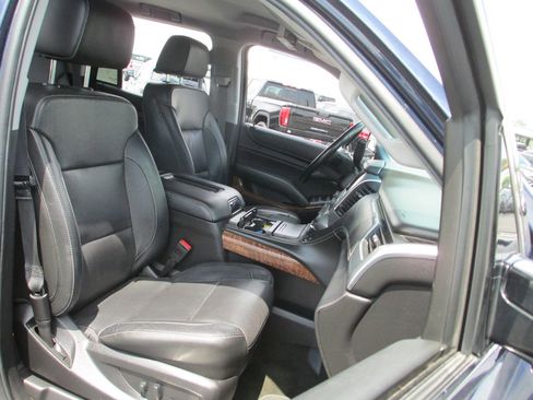 Used 2018 Chevrolet Tahoe Premier AWD/4WD image 24