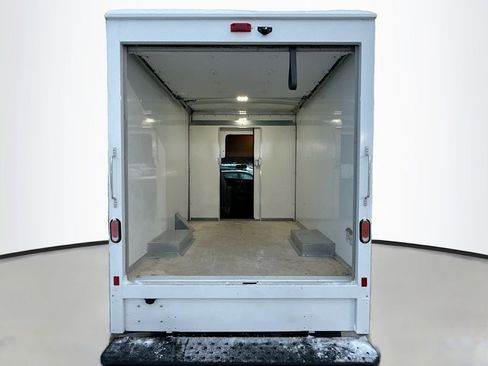 Used 2023 Chevrolet Express 3500 w/ Power Convenience Package image 21