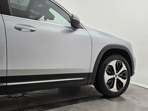 Certified 2025 Mercedes-Benz GLB 250 4MATIC image 14