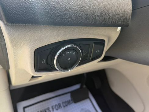 Used 2018 Lincoln MKC Premiere FWD image 17