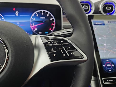 New 2026 Mercedes-Benz GLC 300 4MATIC image 40