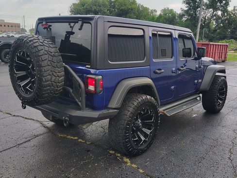 Used 2019 Jeep Wrangler Unlimited Sport S AWD/4WD image 5