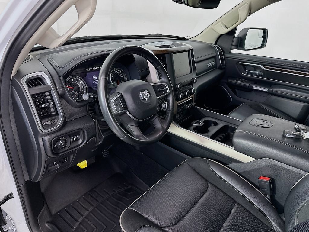 Used 2022 RAM 1500 Laramie AWD/4WD image 29