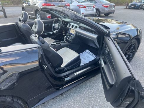 Used 2020 Ford Mustang Premium RWD image 30
