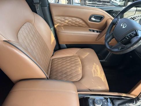 Used 2024 INFINITI QX80 Sensory AWD/4WD image 14