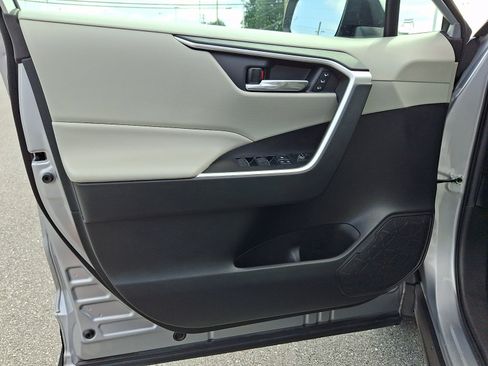 Certified 2022 Toyota RAV4 XLE Premium AWD/4WD image 14