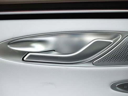 New 2026 Genesis GV70 2.5T Advanced AWD/4WD image 18