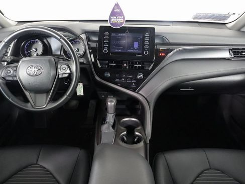Used 2021 Toyota Camry SE FWD image 7